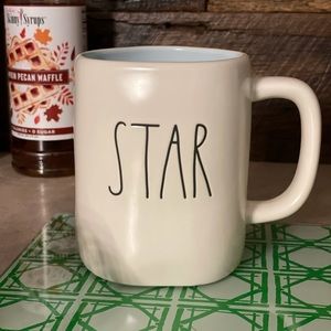 NWOT Rae Dunn star mug